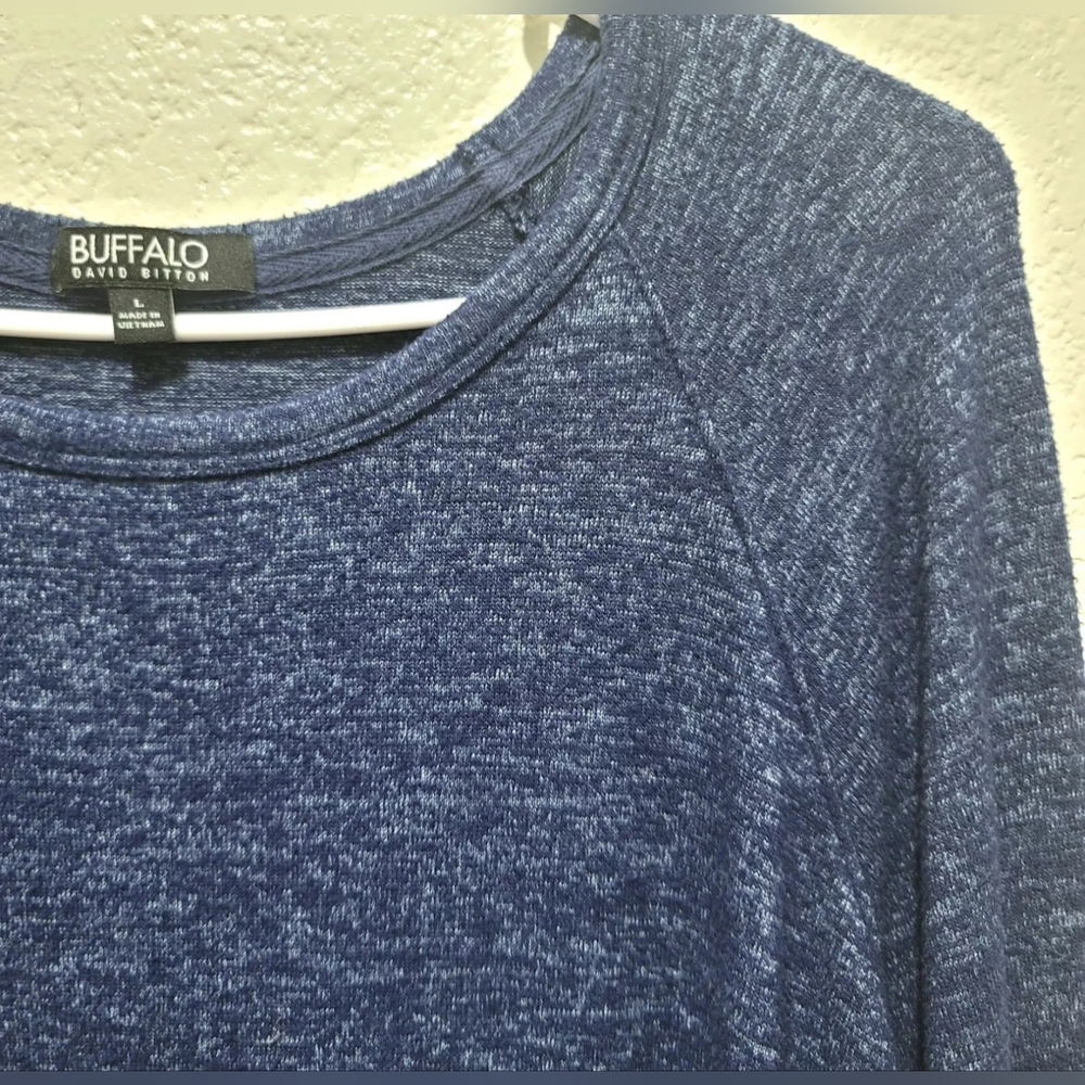 Buffalo David Bitton Sweater L Large solid Blue marled Pullover Sweatshirt soft